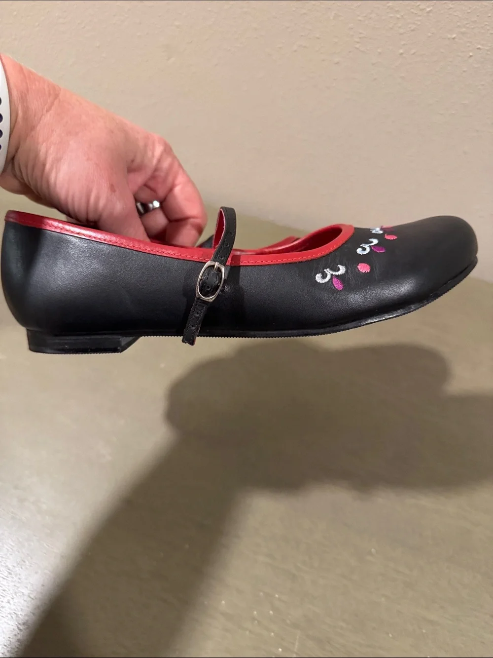 Hanna Andersson Black Mary Jane Dress Shoes with Pink Accents